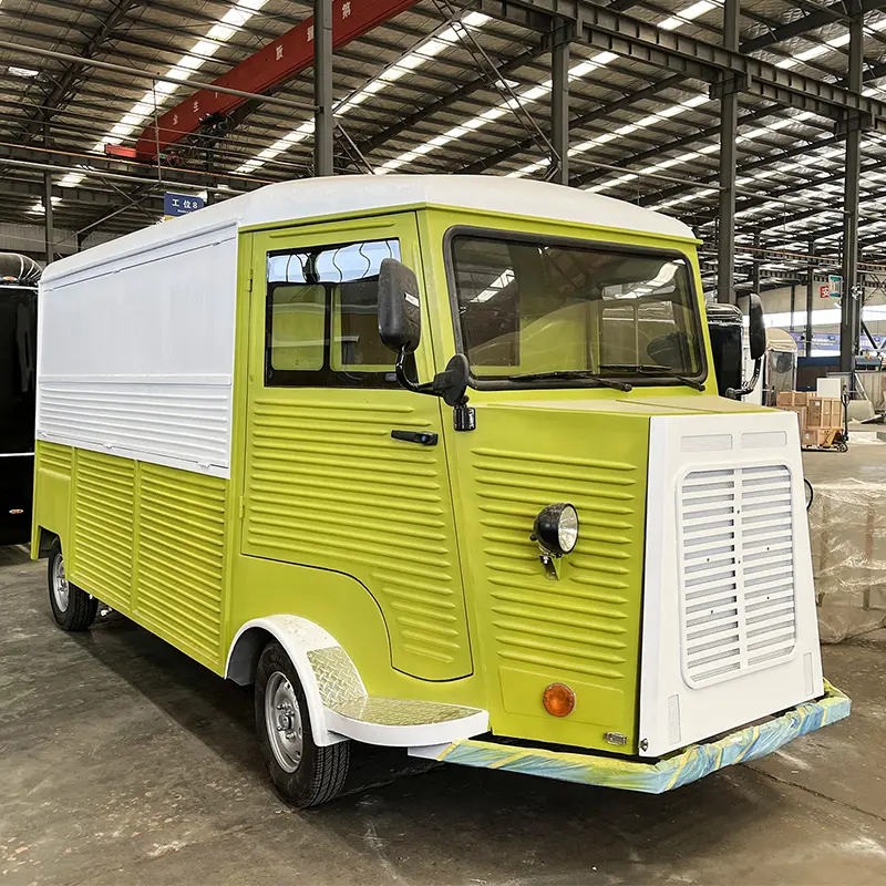 Antiikkityylinen kaupallinen catering-pakettiauto