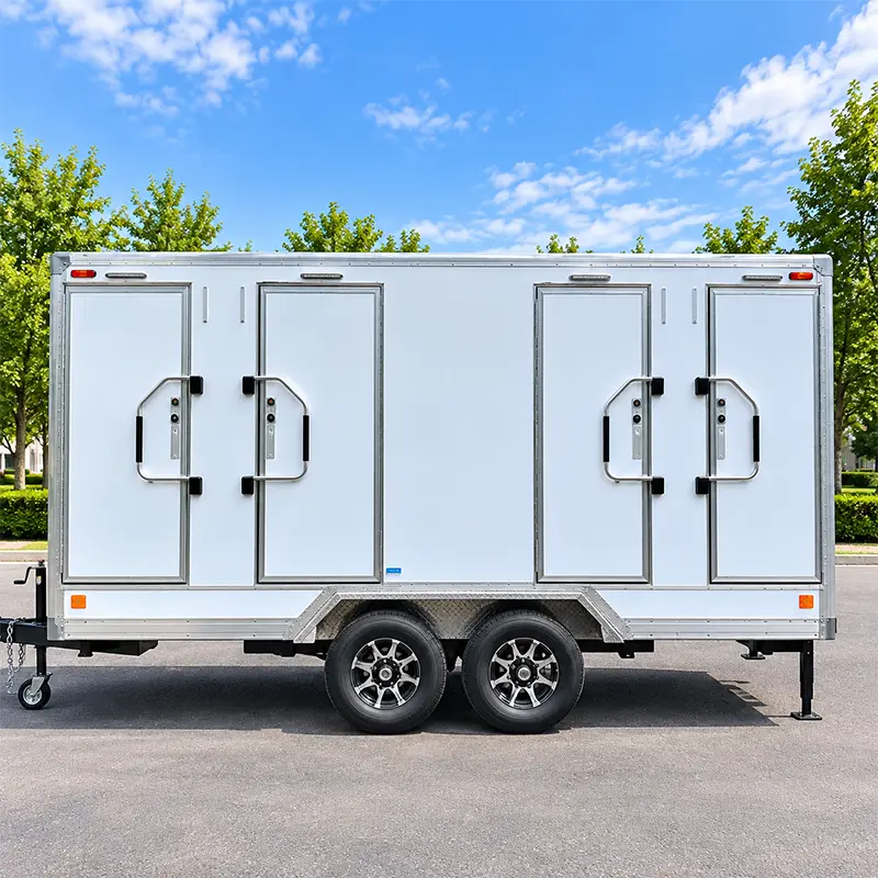 Four Station Luxury Restroom -traileri
